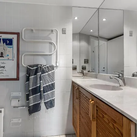 Daire Bad, Lejl 66 *